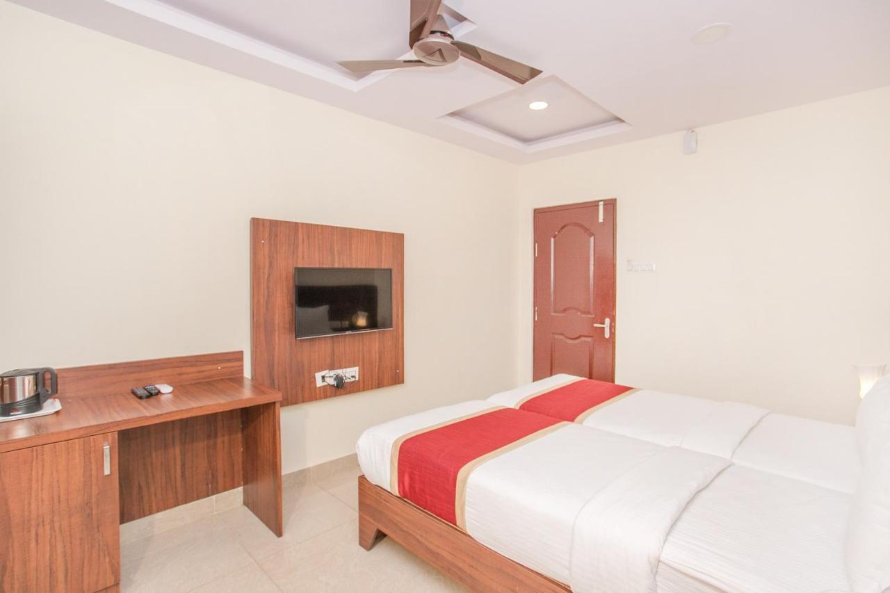 Oyo Flagship 77727 Hotel Blue Bell Bangalore Exteriör bild