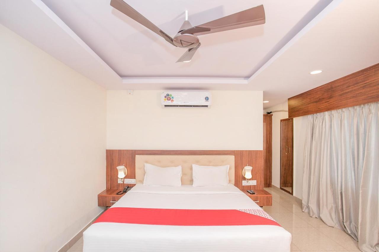 Oyo Flagship 77727 Hotel Blue Bell Bangalore Exteriör bild
